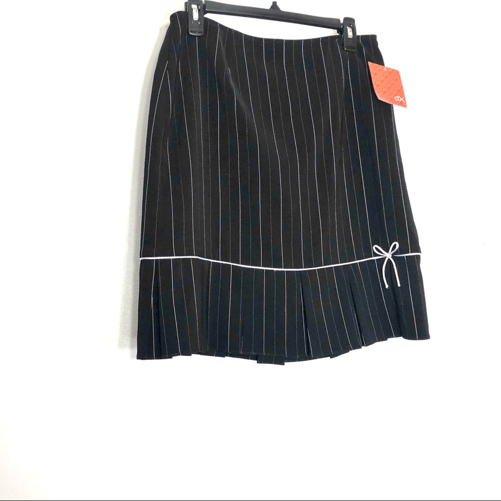 DX Von Maur Black Pleated Striped Pencil Skirt, Black, Women's 8